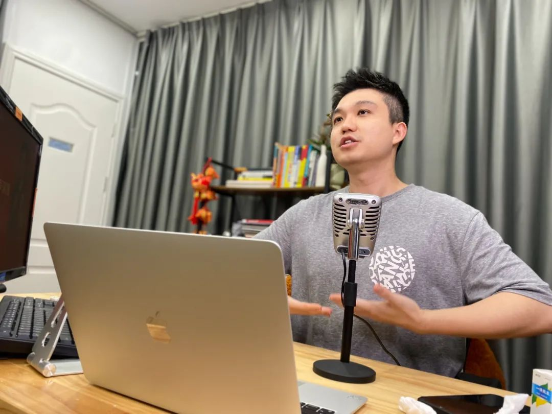 梨花声音研修院子葳导师直播上课，分享有声职业内容